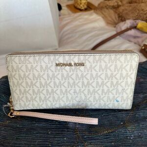 Michael Kors Monogram Cream Wristlet